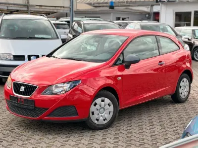 Gebraucht Seat Ibiza SC Reference 69 PS (50 kW) 2011 Rot Kleinwagen