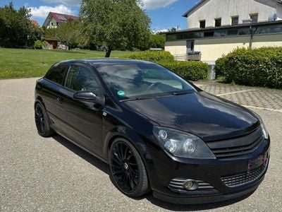 Opel Astra GTC