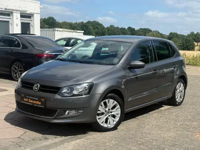 Gebraucht VW Polo Life 90 PS (66 kW) 2013 Grau Kleinwagen