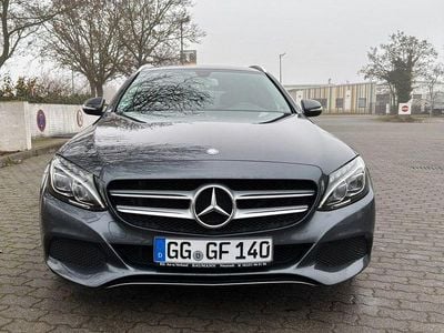 Gebraucht Mercedes C180 156 PS (114 kW) 2015 Grau Kombi
