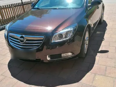 Gebraucht Opel Insignia 194 PS (142 kW) 2012 Braun Kombi