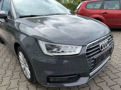 Occasion Audi A1 Sportback Design 125 ch (91 kW) 2015 Gris Citadine