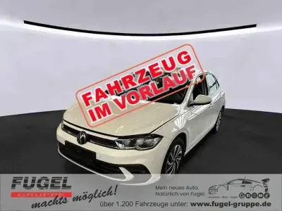 Gebraucht VW Polo IQ Drive 95 PS (69 kW) 2024 Pure white Kleinwagen