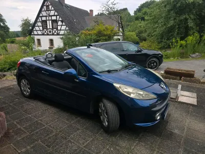 Gebraucht Peugeot 207 CC 120 PS (88 kW) 2007 Blau Cabrio