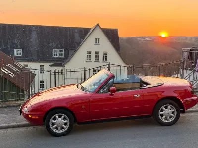 Gebraucht Mazda MX5 116 PS (85 kW) 1990 Rot Cabrio
