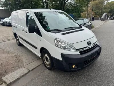 Gebraucht Toyota Proace 128 PS (94 kW) 2016 Weiß Van / Kleinbus