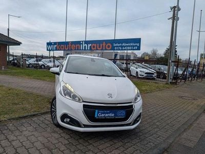 Second-hand Peugeot 208 Active 82 CP (60 kW) 2015 Alb Hatchback