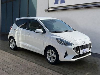 Gebraucht Hyundai i10 Edition 30 67 PS (49 kW) 2022 Polar white Kleinwagen