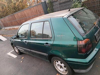 Grün Gebraucht 1997 VW Golf III Kleinwagen | 1.800 €