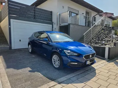 Gebraucht Seat Leon XCELLENCE 131 PS (96 kW) 2020 Blau Kleinwagen