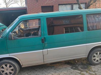 Gebraucht VW T4 102 PS (75 kW) 1996 Grün Van