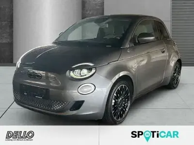 Usata Fiat 500e La Prima 86 kW (118 CV) 2023 Grigio Utilitaria