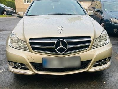 Gebraucht Mercedes C220 170 PS (125 kW) 2012 Gold Limousine