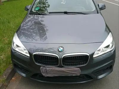 Gebraucht BMW 218 Active Tourer 150 PS (110 kW) 2016 Grau Van / Kleinbus