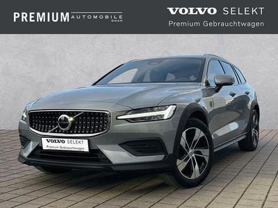 Gebraucht Volvo V60 CC Plus 197 PS (144 kW) 2023 Grau Kombi