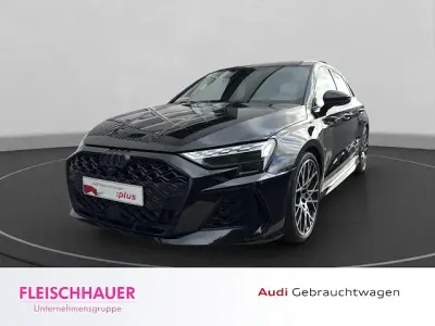 Gebraucht Audi RS3 Sportback Ambiente 400 PS (294 kW) 2025 Mythosschwarz metallic Kleinwagen
