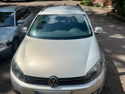 Gebraucht VW Golf VI 122 PS (89 kW) 2010 Silber Kleinwagen
