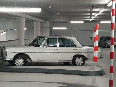 Gebraucht Mercedes S250 150 PS (110 kW) 1966 Weiß Limousine