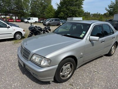 Mercedes C180