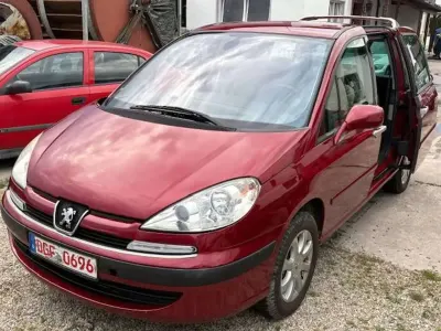 Gebraucht Peugeot 807 Platinum 204 PS (150 kW) 2005 Lack tiefrot/metallic Van / Kleinbus