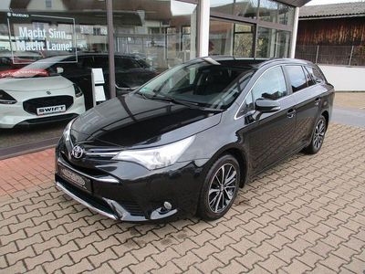 Gebraucht Toyota Avensis Team 147 PS (108 kW) 2018 Schwarz Limousine