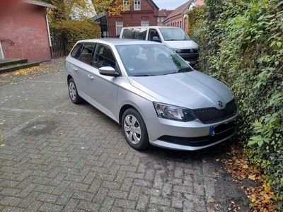 gebraucht Skoda Fabia Kombi*UFFREI*Tempomat*evtl. abnehmbare AHK/8x/Navi