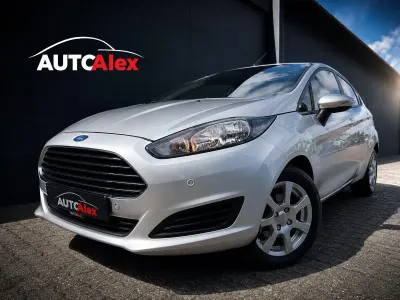 Gebraucht Ford Fiesta Trend 101 PS (74 kW) 2014 Silber Kleinwagen