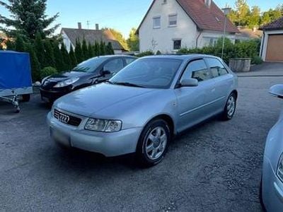 Second-hand Audi A3 125 CP (91 kW) 1999 Argintiu Hatchback