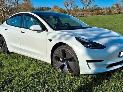 Second-hand Tesla Model 3 RWD 208 kW (283 CP) 2023 Alb Berlinǎ