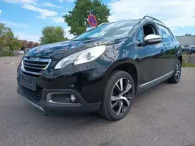 Gebraucht Peugeot 2008 Allure 131 PS (96 kW) 2016 Schwarz SUV