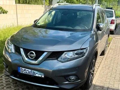 Gebraucht Nissan X-Trail Tekna 131 PS (96 kW) 2016 Grau SUV