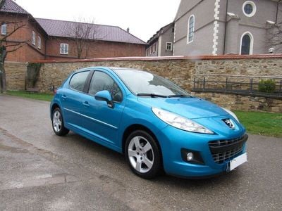 Usata Peugeot 207 Premium 92 CV (67 kW) 2012 Blu Berlina