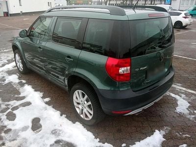 Grün Gebraucht 2012 Skoda Yeti SUV | 4.450 € (Guter Preis)
