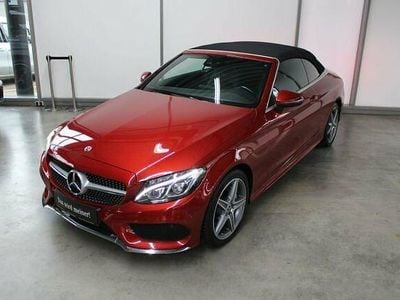 Rot , designo hyazinthrot metallic Gebraucht 2018 Mercedes C200 AMG Cabrio | 31.900 € (Etwas zu teuer)
