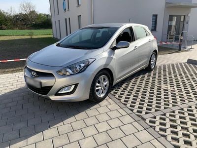 gebraucht Hyundai i30 1.6 CRDi,Automatik, Rückfahrk. AU neu