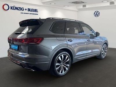 Gebraucht VW Touareg R-line 286 PS (210 kW) 2025 Siliziumgrau metallic SUV