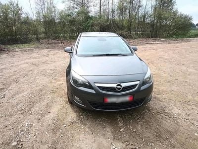 Second-hand Opel Astra 140 CP (102 kW) 2010 Gri Berlinǎ