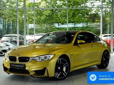 Begagnad BMW M4 Performance 432 HK (317 kW) 2016 Gul Sportkupé