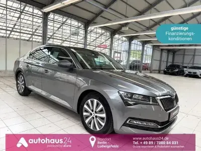 Gebraucht Skoda Superb Style 150 PS (110 kW) 2022 Grau Limousine