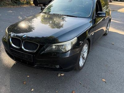 BMW 525