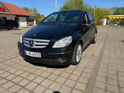 Second-hand Mercedes B180 Sport 109 CP (80 kW) 2006 Negru Monovolum