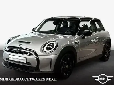 Usata Mini Cooper SE Classic 135 kW (184 CV) 2025 Argento Utilitaria