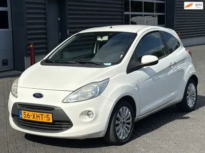 Gebraucht Ford Ka Titanium X 69 PS (50 kW) 2012 Weiß Kleinwagen