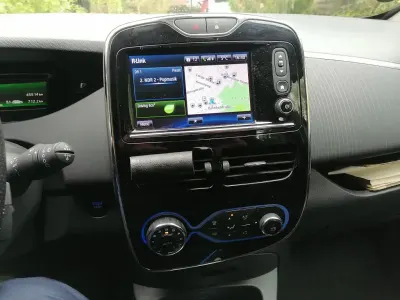 Używany Renault Zoe Experience 80 kW (109 KM) 2019 Biały Hatchback