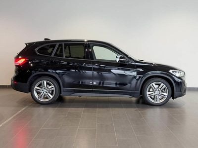 Schwarz Gebraucht 2021 BMW X1 Advantage SUV | 22.588 € (Guter Preis)
