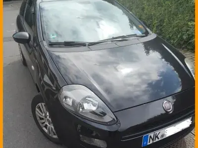 Gebraucht Fiat Punto Lounge 69 PS (50 kW) 2013 Schwarz Kleinwagen