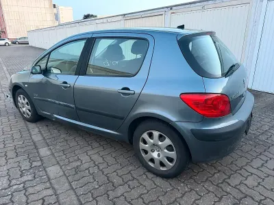Gebraucht Peugeot 307 110 PS (80 kW) 2007 Silber Kleinwagen