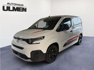 Neu Citroën Berlingo XTR 101 PS (74 kW) 2026 Weiß (lackierung weiss icy/deckende lackierung) Van / Kleinbus