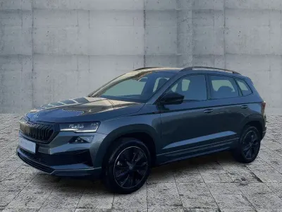 Neu Skoda Karoq SportLine 150 PS (110 kW) 2026 Grau SUV