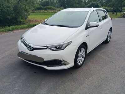 Toyota Auris Hybrid